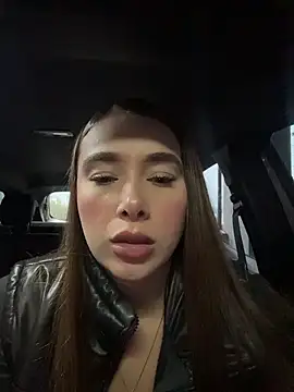 Lanataylor- online show from 04-05-26, 10:29