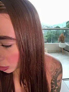 Lanataylor- online show from 04-07-26, 10:42