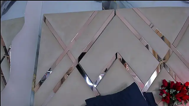 ninaht online show from 10-23-25, 07:12