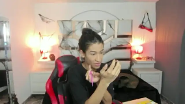 SofiaNaugthyxTS online show from 10-24-25, 01:57