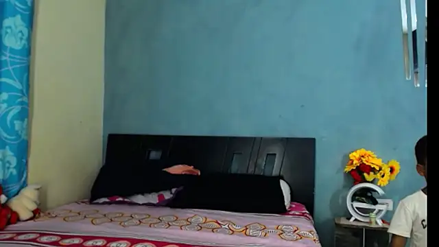 Snapshot of Madison__12 chatting on 03-04-25, 03:22 Madison  12 online show from 03-04-25, 03:22