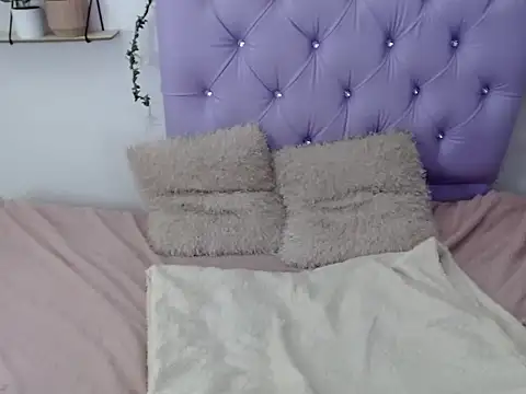 Freyja 01 online show from 10-07-25, 09:34