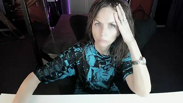 Elizabe th online show from 03-15-25, 09:27