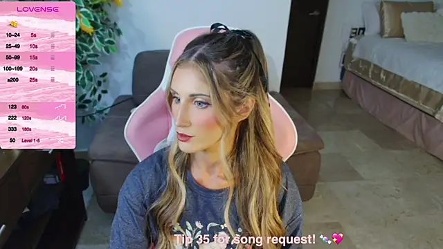 Snapshot of Angel-Ava chatting on 12-17-24, 04:12 Angel-Ava online show from 12-17-24, 04:12