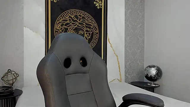 Desmon Clark online show from 02-19-25, 10:20