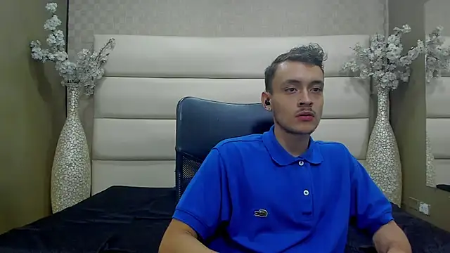 Desmon Clark online show from 03-09-25, 04:27