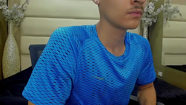 Desmon Clark online show from 03-11-25, 04:10