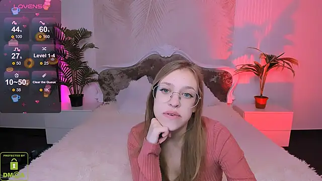 Snapshot of LayriantaVee chatting on 01-25-25, 07:06 LayriantaVee online show from 01-25-25, 07:06