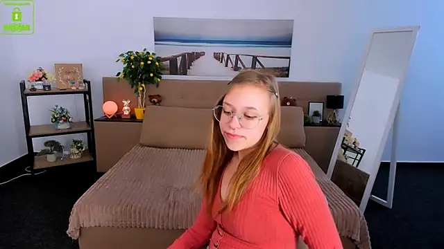 Snapshot of LayriantaVee chatting on 03-01-25, 10:02 LayriantaVee online show from 03-01-25, 10:02