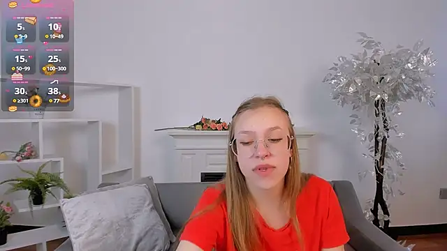 Snapshot of LayriantaVee chatting on 03-09-25, 10:19 LayriantaVee online show from 03-09-25, 10:19