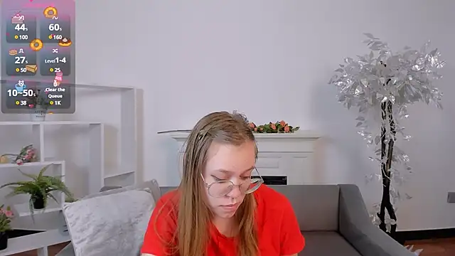 Snapshot of LayriantaVee chatting on 03-09-25, 01:37 LayriantaVee online show from 03-09-25, 01:37