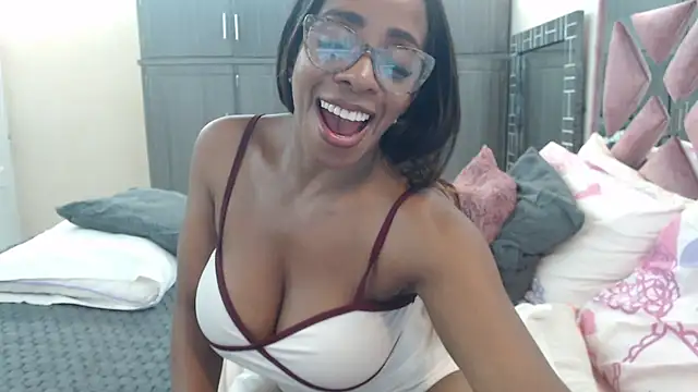 Ginachaudex online show from 07-11-26, 01:19