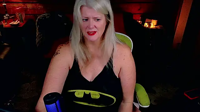 AliceHarlot online show from 11-26-25, 05:30