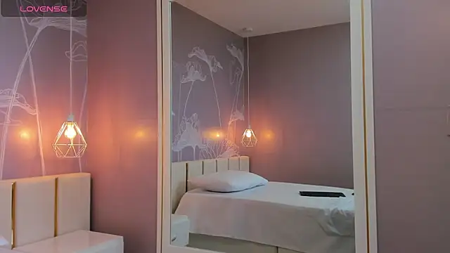 Sensual Sophie  online show from 10-14-25, 03:24