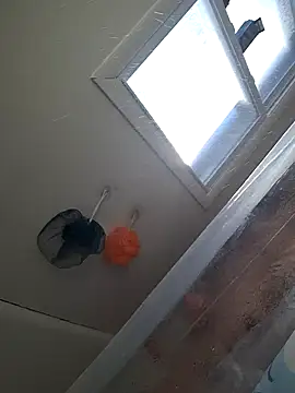 Snapshot of clitstitsandbongrips chatting on 01-19-25, 10:06 clitstitsandbongrips online show from 01-19-25, 10:06