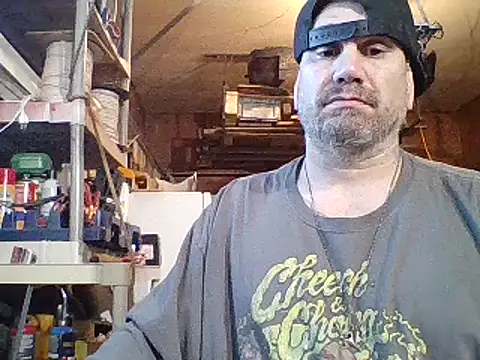 Snapshot of clitstitsandbongrips chatting on 01-28-25, 04:08 clitstitsandbongrips online show from 01-28-25, 04:08