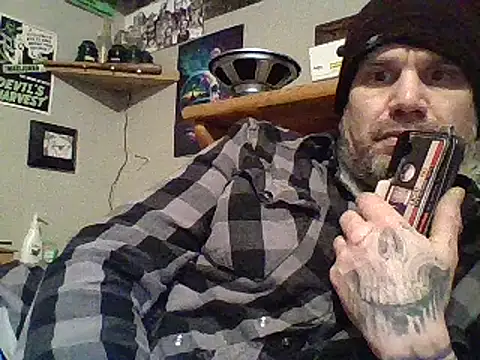 Snapshot of clitstitsandbongrips chatting on 02-04-25, 08:49 clitstitsandbongrips online show from 02-04-25, 08:49