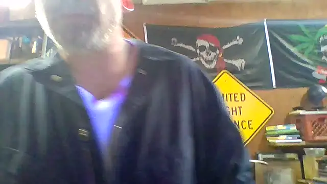 Snapshot of clitstitsandbongrips chatting on 03-12-25, 05:28 clitstitsandbongrips online show from 03-12-25, 05:28