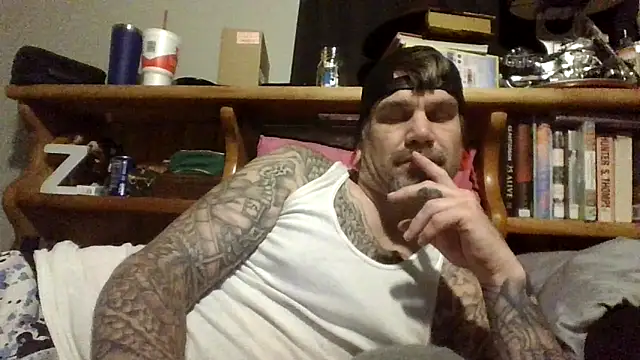 Snapshot of clitstitsandbongrips chatting on 09-18-25, 10:06 clitstitsandbongrips online show from 09-18-25, 10:06