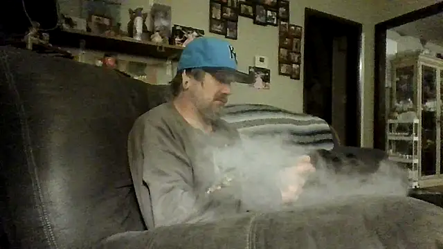 Snapshot of clitstitsandbongrips chatting on 10-09-25, 07:06 clitstitsandbongrips online show from 10-09-25, 07:06