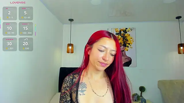 Scarlett  bell online show from 10-04-25, 01:20