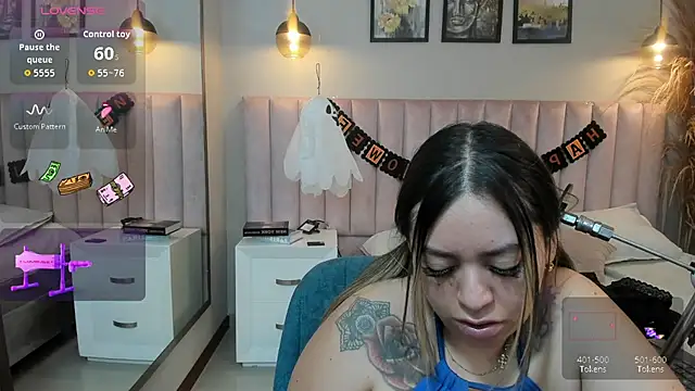 Annie karlsson   online show from 10-23-25, 04:01