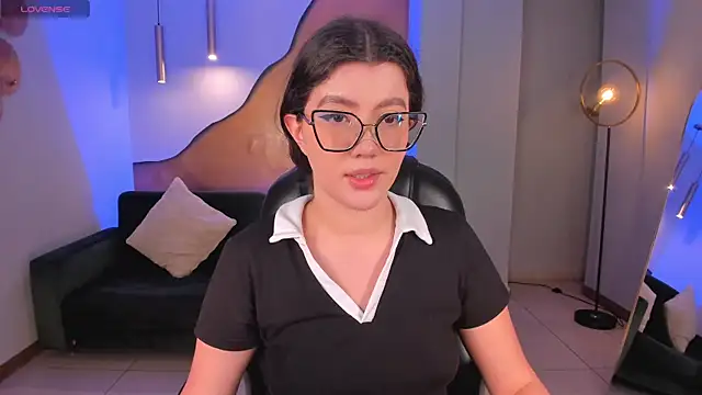 AmberFarrell online show from 11-10-25, 08:19