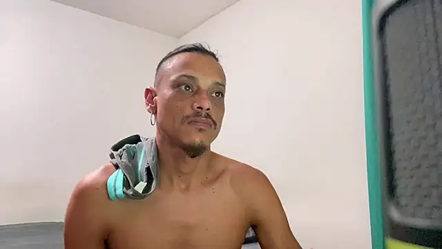 villanocat online show from 12-15-24, 05:23