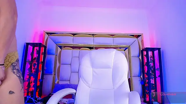 Princess Helena online show from 01-13-25, 03:12