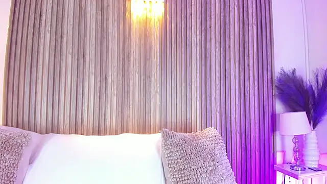 Snapshot of HannaPaola chatting on 06-26-26, 10:36 HannaPaola online show from 06-26-26, 10:36
