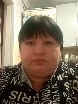 Snapshot of Marina376 chatting on 02-04-25, 09:20 Marina376 online show from 02-04-25, 09:20