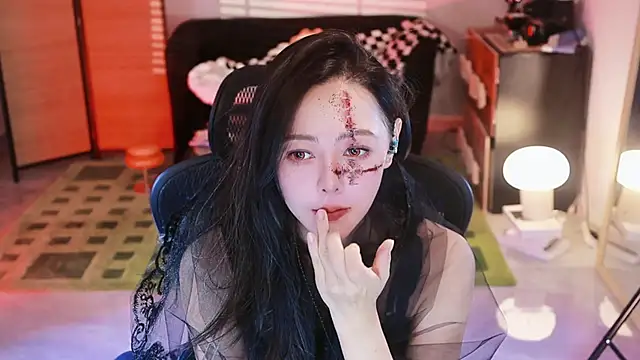 Roseonly  online show from 10-31-25, 01:12