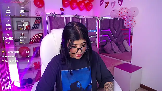 AliceWalker 11 online show from 02-15-25, 12:26