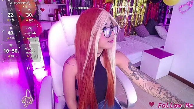 AliceWalker 11 online show from 09-20-25, 08:21