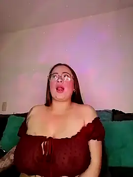 soofy   online show from 12-17-25, 05:02