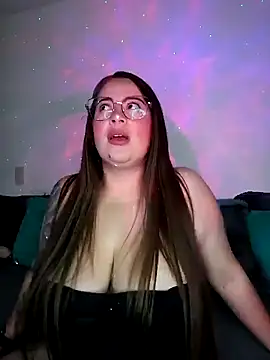 soofy   online show from 04-28-26, 04:28