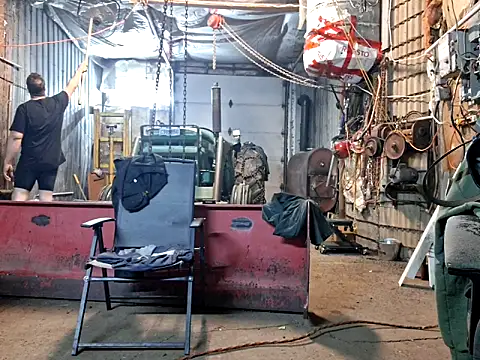 Frankdick01 online show from 11-23-25, 07:52