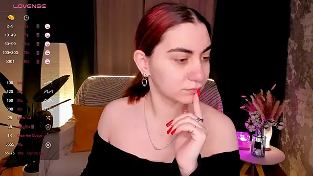 hannacheekss  online show from 02-10-26, 02:04