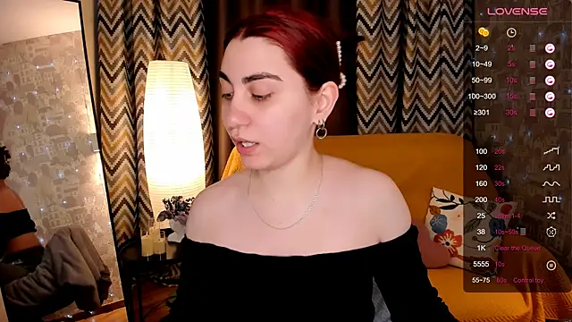 hannacheekss  online show from 04-14-26, 02:06