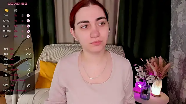 hannacheekss  online show from 04-24-26, 02:14