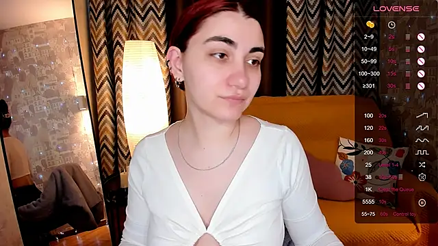 hannacheekss  online show from 04-27-26, 02:09