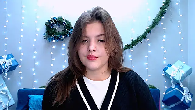 Snapshot of showmeparadise chatting on 12-11-24, 09:09 showmeparadise online show from 12-11-24, 09:09