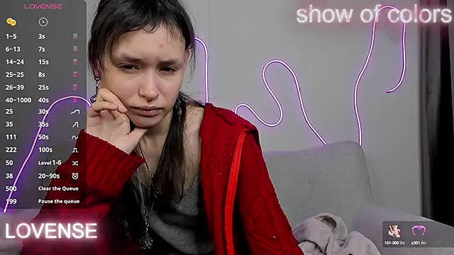 Emily Strikeee online show from 01-31-25, 09:27