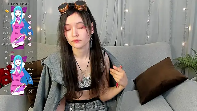 Emily Strikeee online show from 03-17-25, 12:25