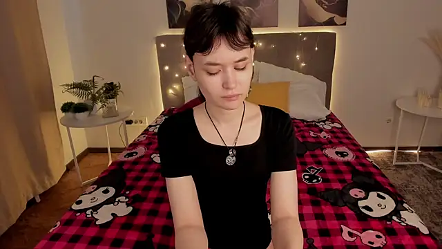 Emily Strikeee online show from 04-26-26, 01:25