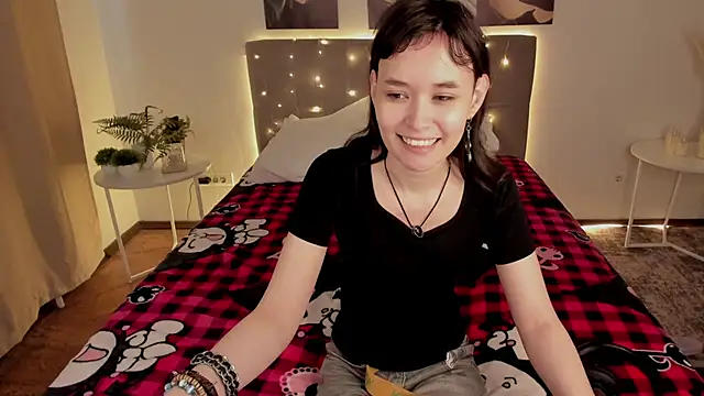 Emily Strikeee online show from 04-27-26, 01:36