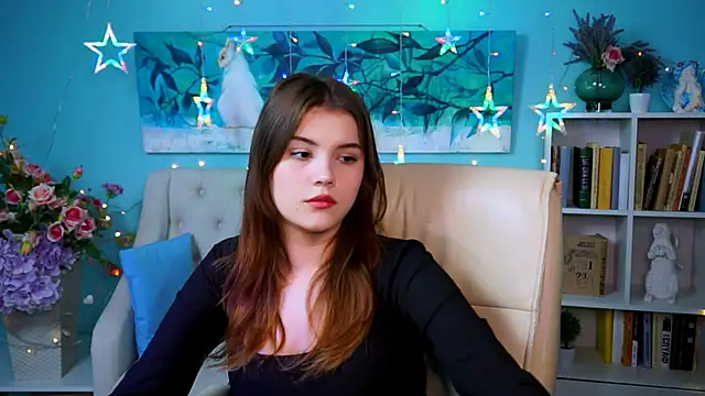 Snapshot of EvaThopson chatting on 12-12-24, 11:07 EvaThopson online show from 12-12-24, 11:07