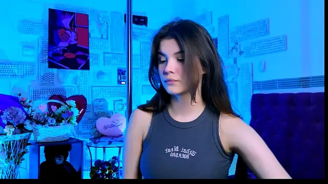 Snapshot of EvaThopson chatting on 03-06-25, 04:08 EvaThopson online show from 03-06-25, 04:08