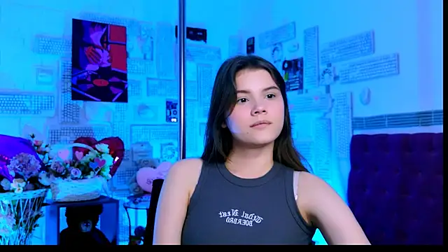 Snapshot of EvaThopson chatting on 03-06-25, 07:14 EvaThopson online show from 03-06-25, 07:14