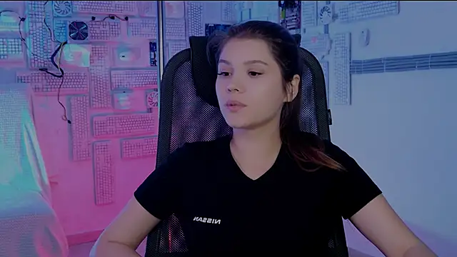 EvaThopson online show from 11-20-25, 11:43